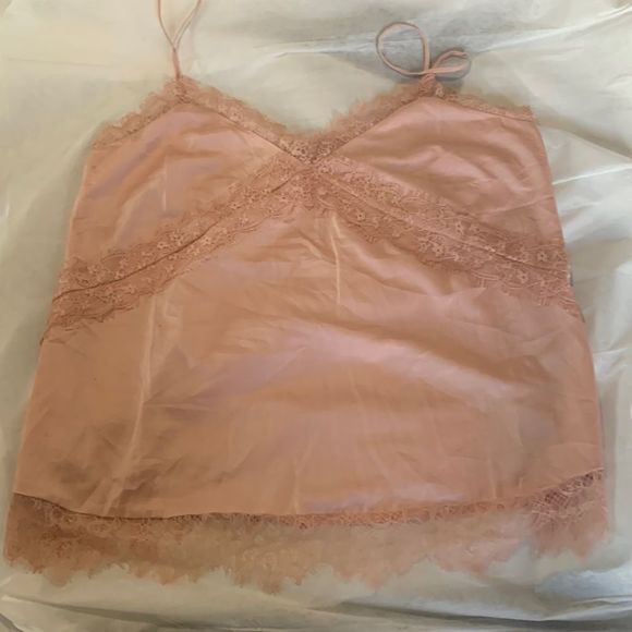 Lace cami lingerie inspired top crop with lace River island cream peach blush 12 - Picture 6 of 11